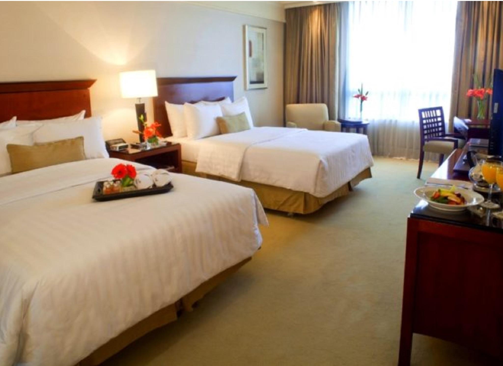 ホテル リーガル パシフィック プエルト マデロ ブエノスアイレス エクステリア 写真 A room at the hotel