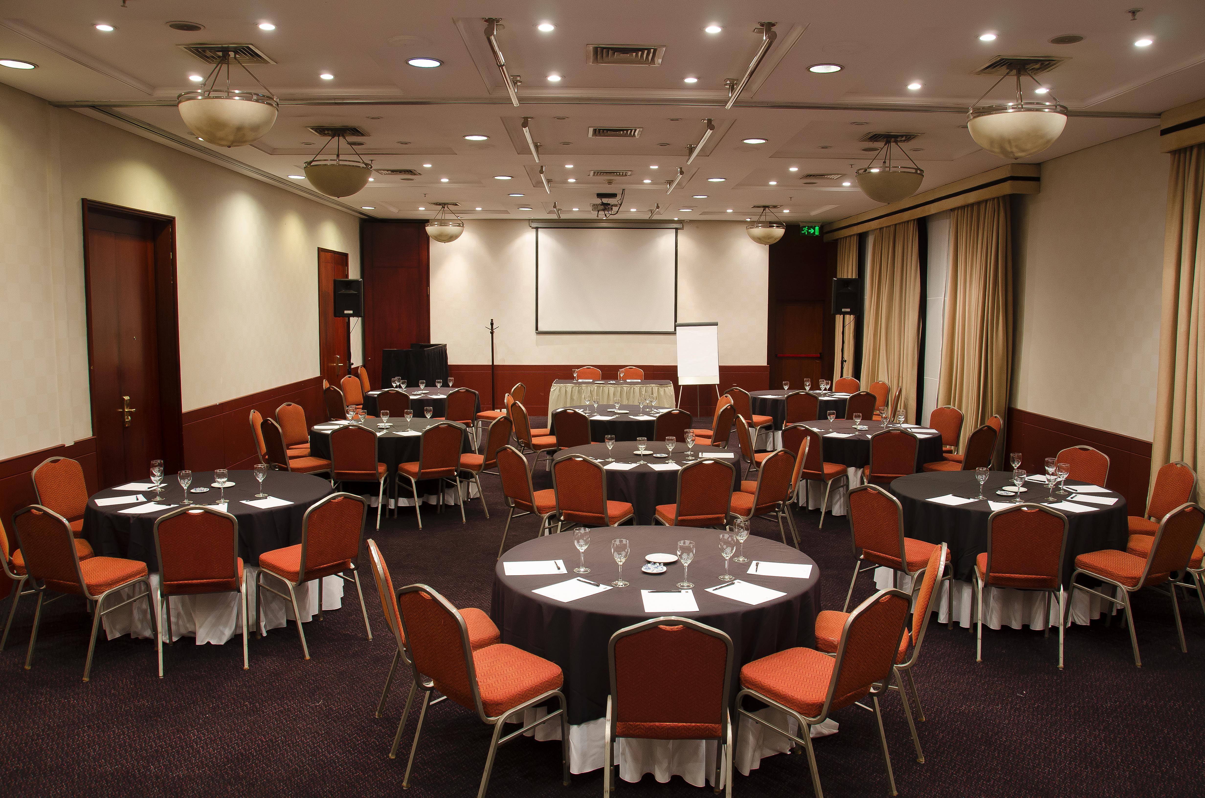 ホテル リーガル パシフィック プエルト マデロ ブエノスアイレス エクステリア 写真 The conference room