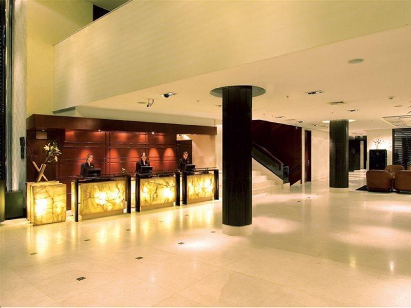 ホテル リーガル パシフィック プエルト マデロ ブエノスアイレス エクステリア 写真 The lobby of the hotel