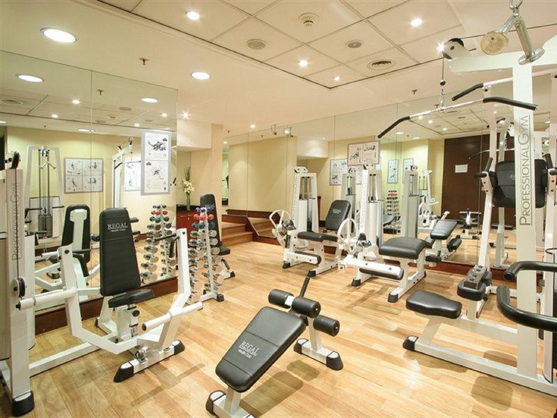 ホテル リーガル パシフィック プエルト マデロ ブエノスアイレス エクステリア 写真 A gym in a hotel